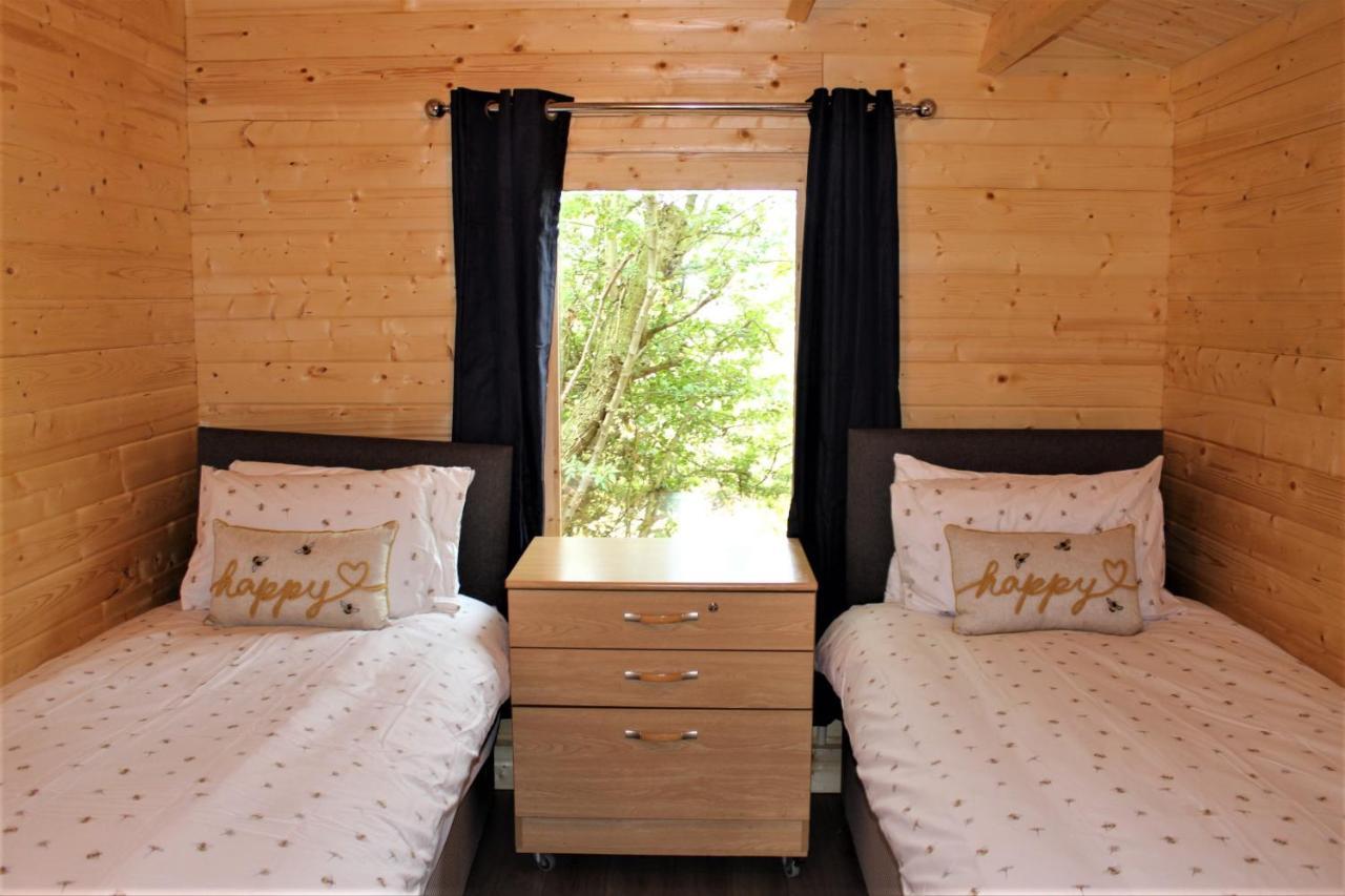 Inviting 3-Bedroom Lodge In Ashton Under Hill Evesham Exterior foto