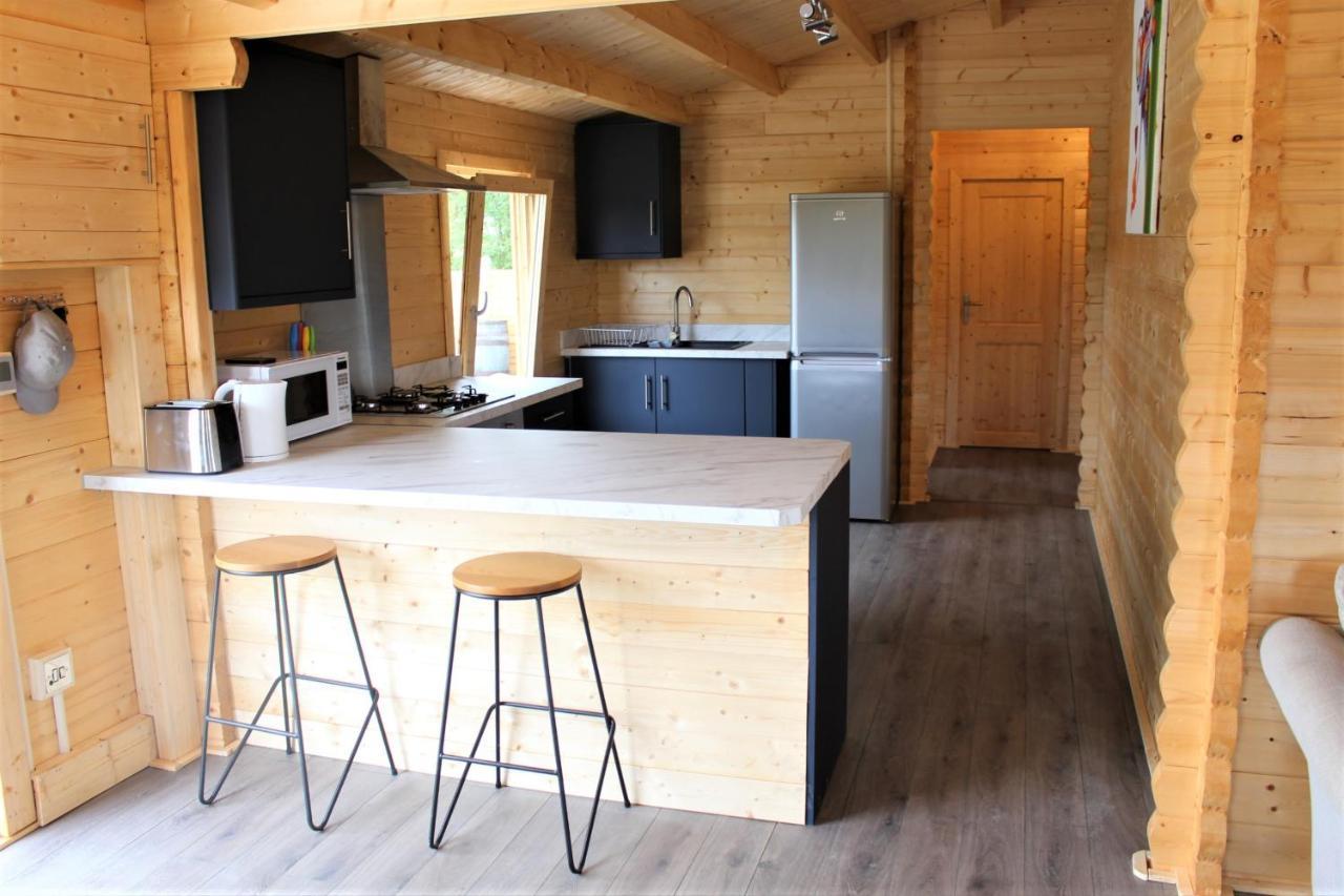 Inviting 3-Bedroom Lodge In Ashton Under Hill Evesham Exterior foto